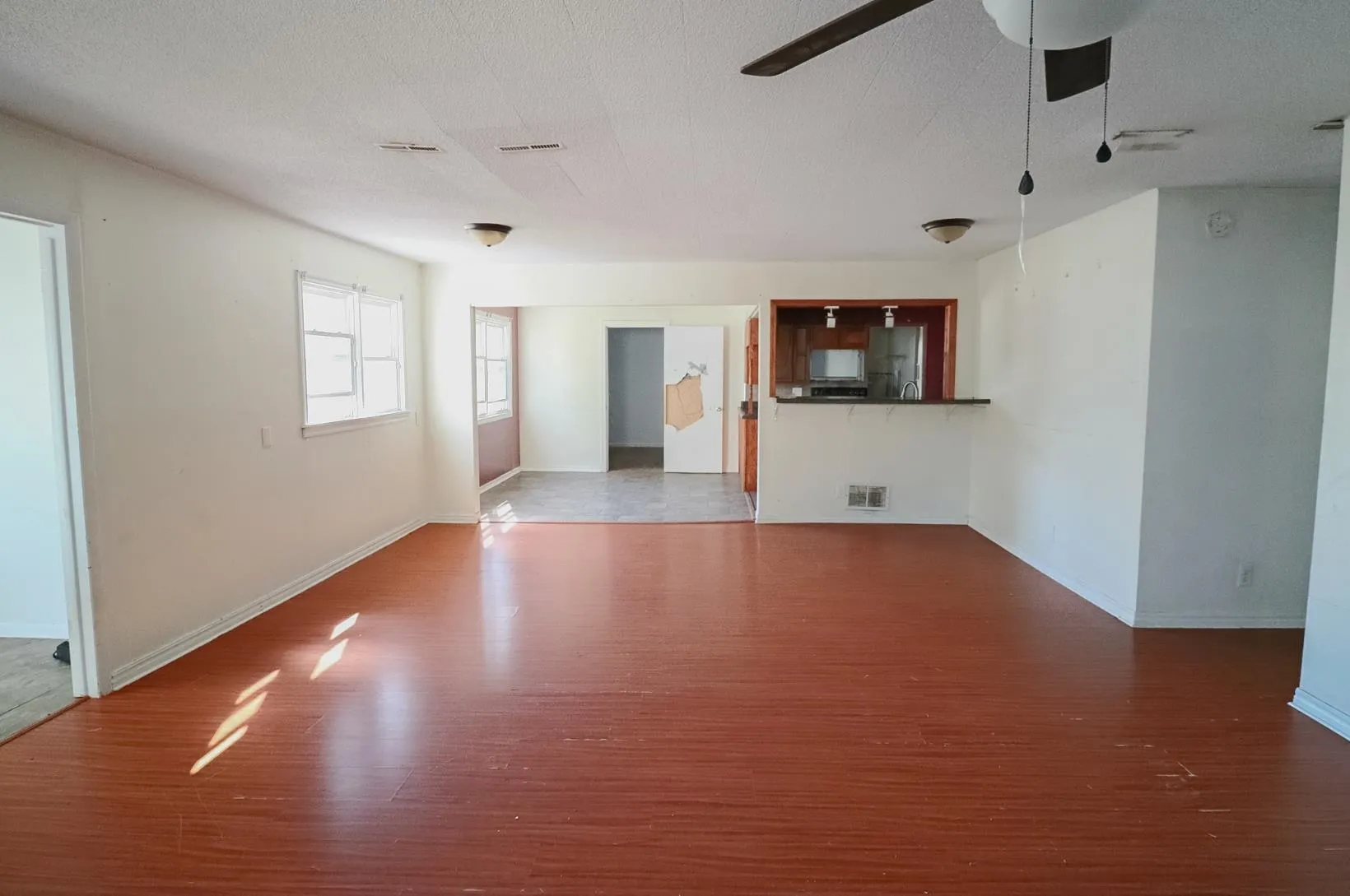 Wichita, Kansas 67217, United States, 3 Bedrooms Bedrooms, ,1 BathroomBathrooms,Residential,Active,203735