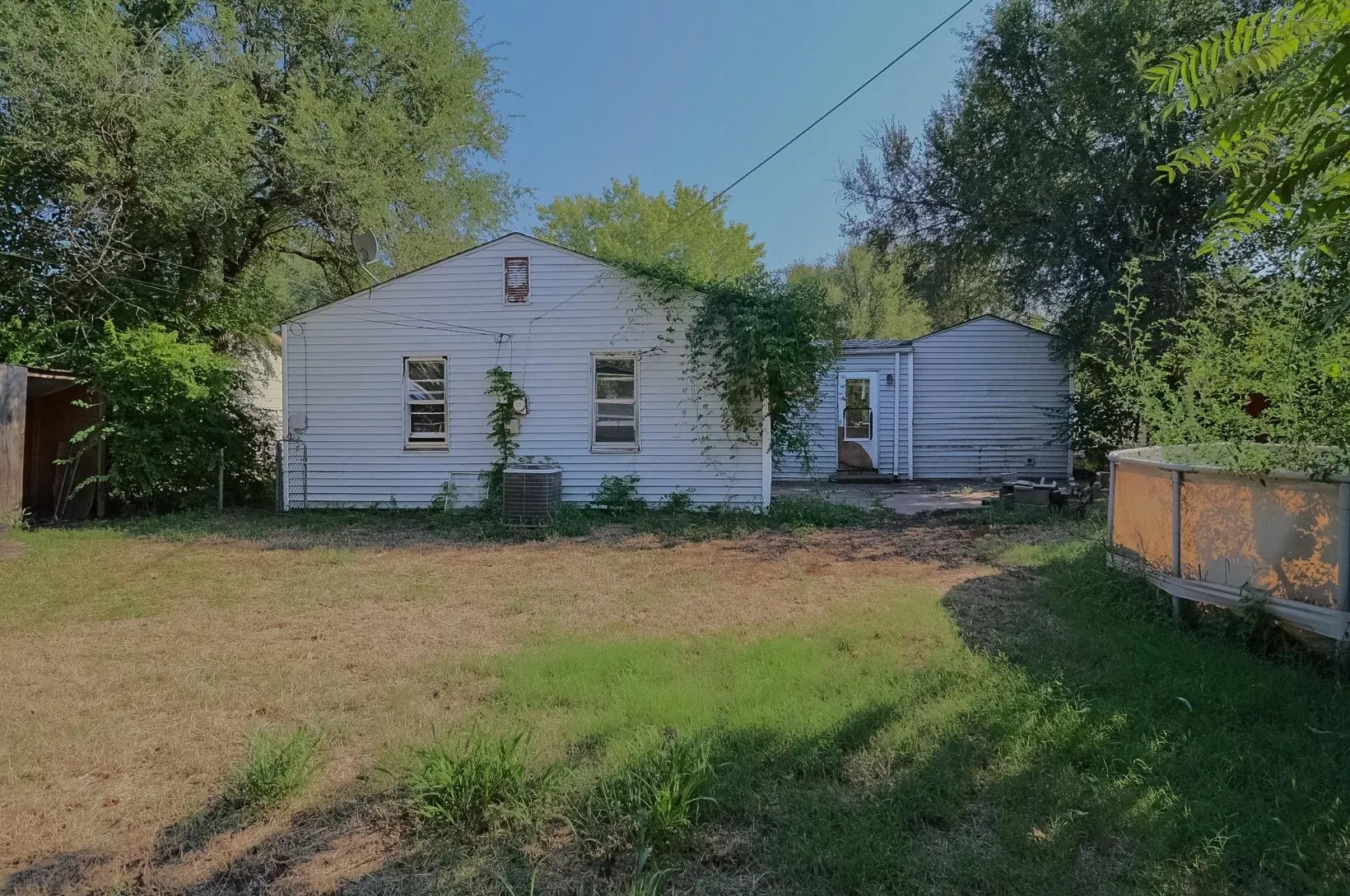 Wichita, Kansas 67217, United States, 3 Bedrooms Bedrooms, ,1 BathroomBathrooms,Residential,Active,203735