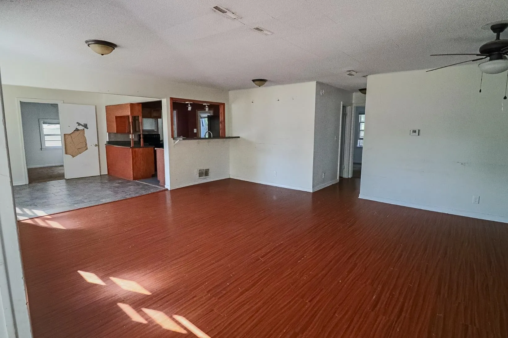 Wichita, Kansas 67217, United States, 3 Bedrooms Bedrooms, ,1 BathroomBathrooms,Residential,Active,203735