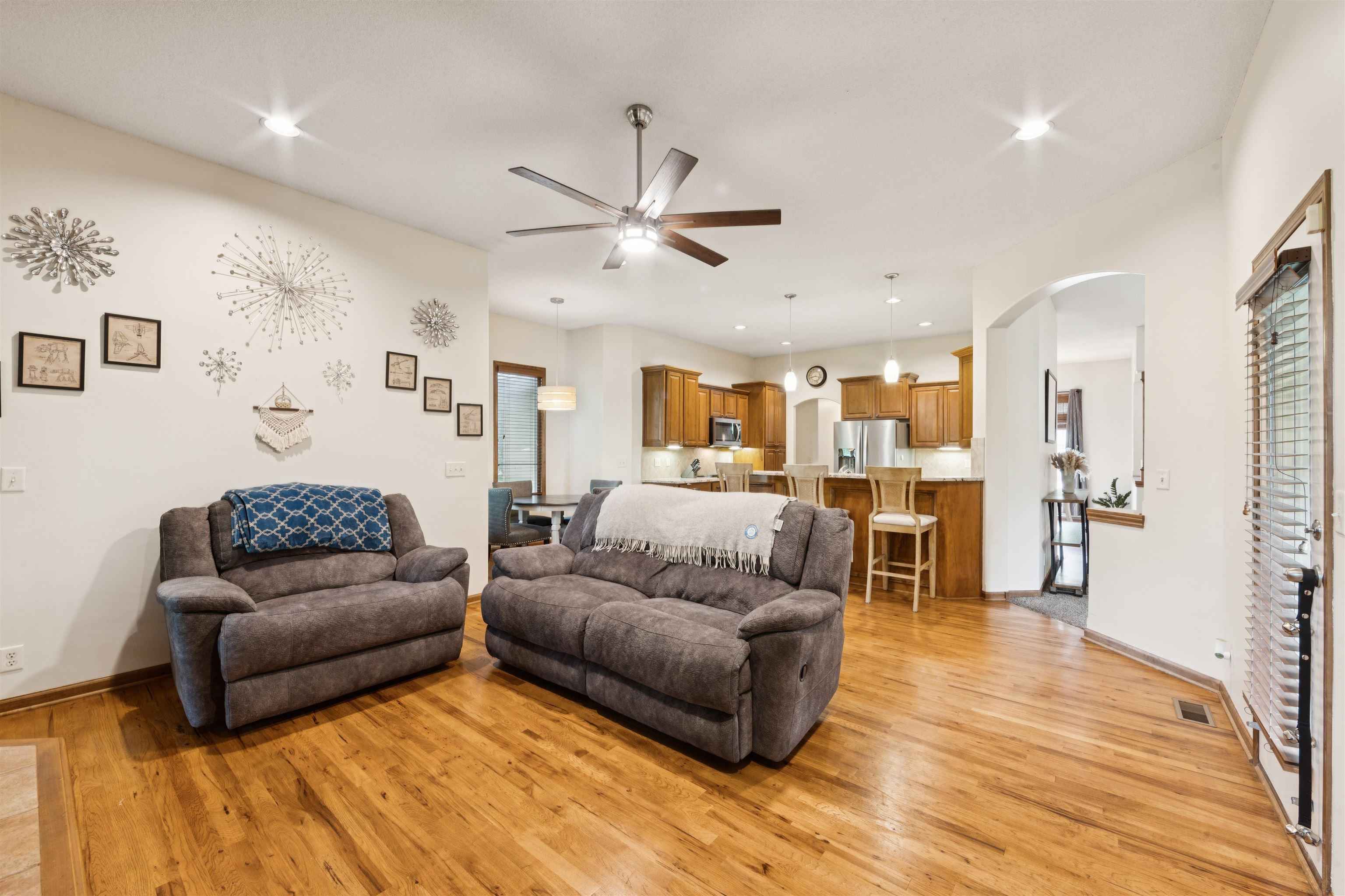 2946 N Wild Rose Ct, Wichita, Kansas image 11