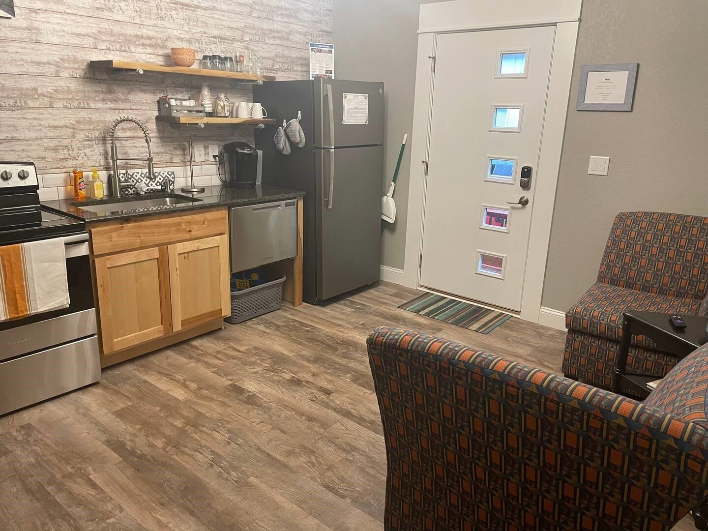 Wichita, Kansas 67211, United States, ,Residential,Pending,60533