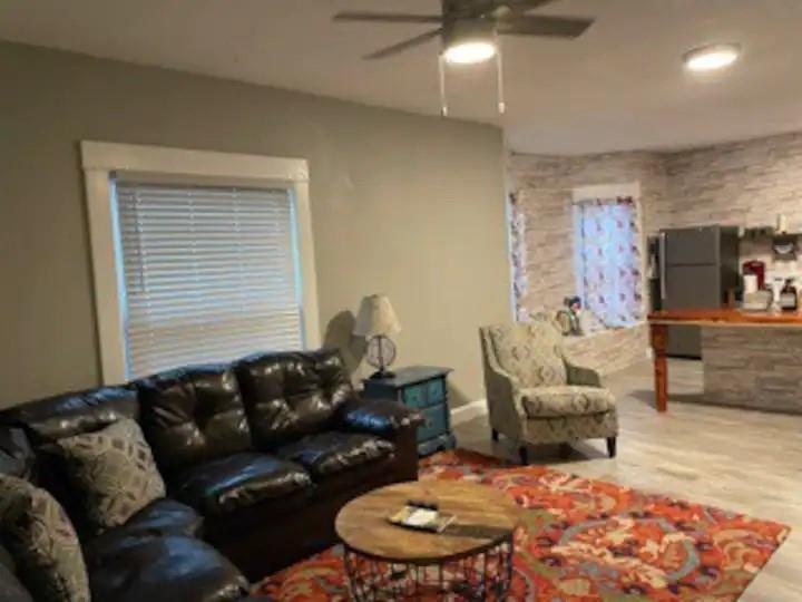 Wichita, Kansas 67211, United States, ,Residential,Pending,60533