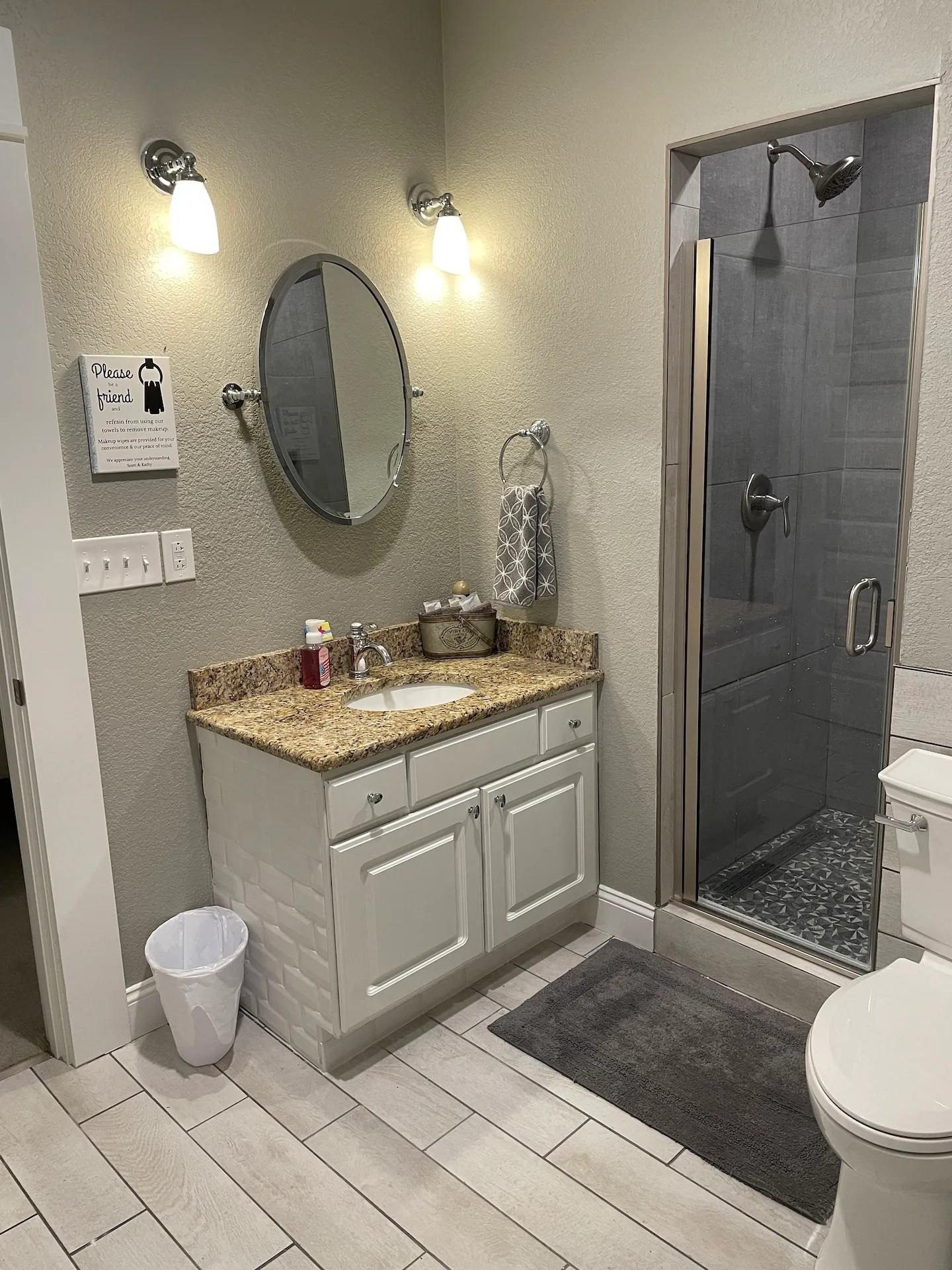 Wichita, Kansas 67211, United States, ,Residential,Pending,60533
