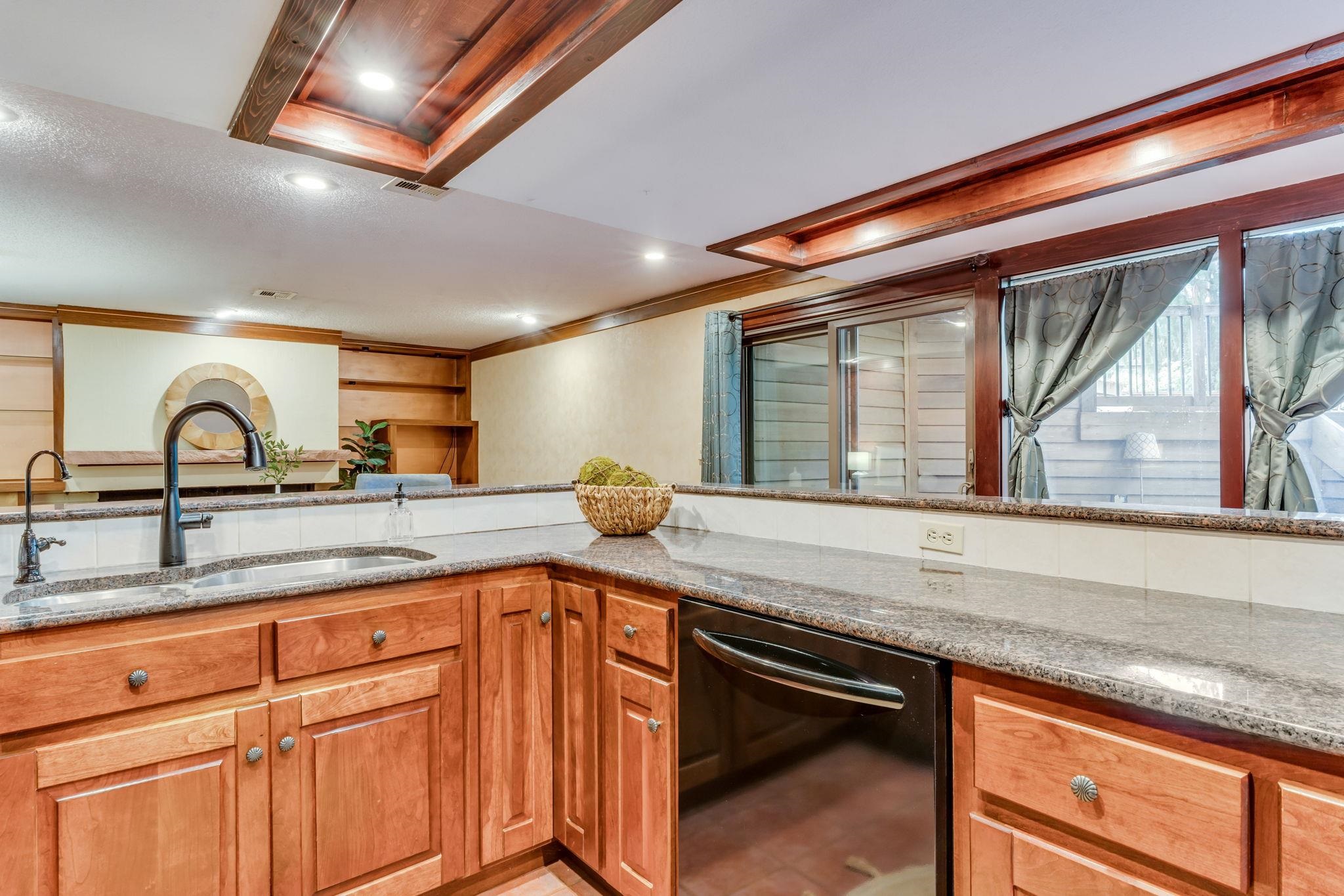 360 N Yale Ave, Wichita, Kansas image 15