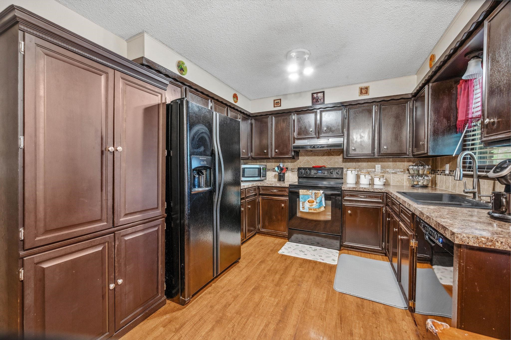 1219 N Sunset Dr, Wichita, Virginia image 10