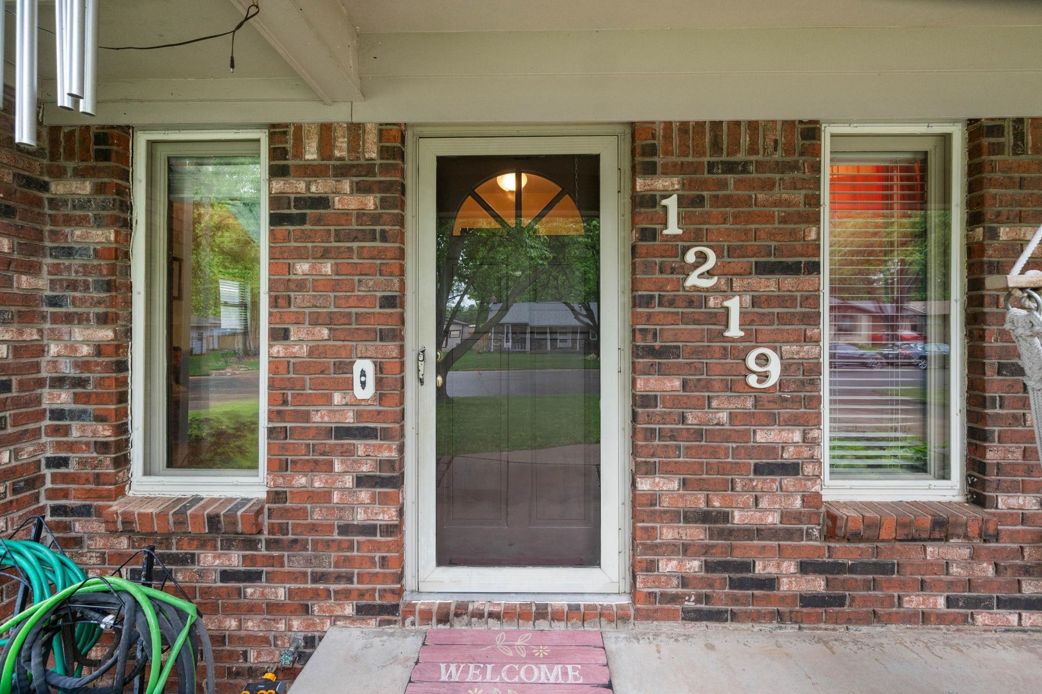 1219 N Sunset Dr, Wichita, Virginia image 5