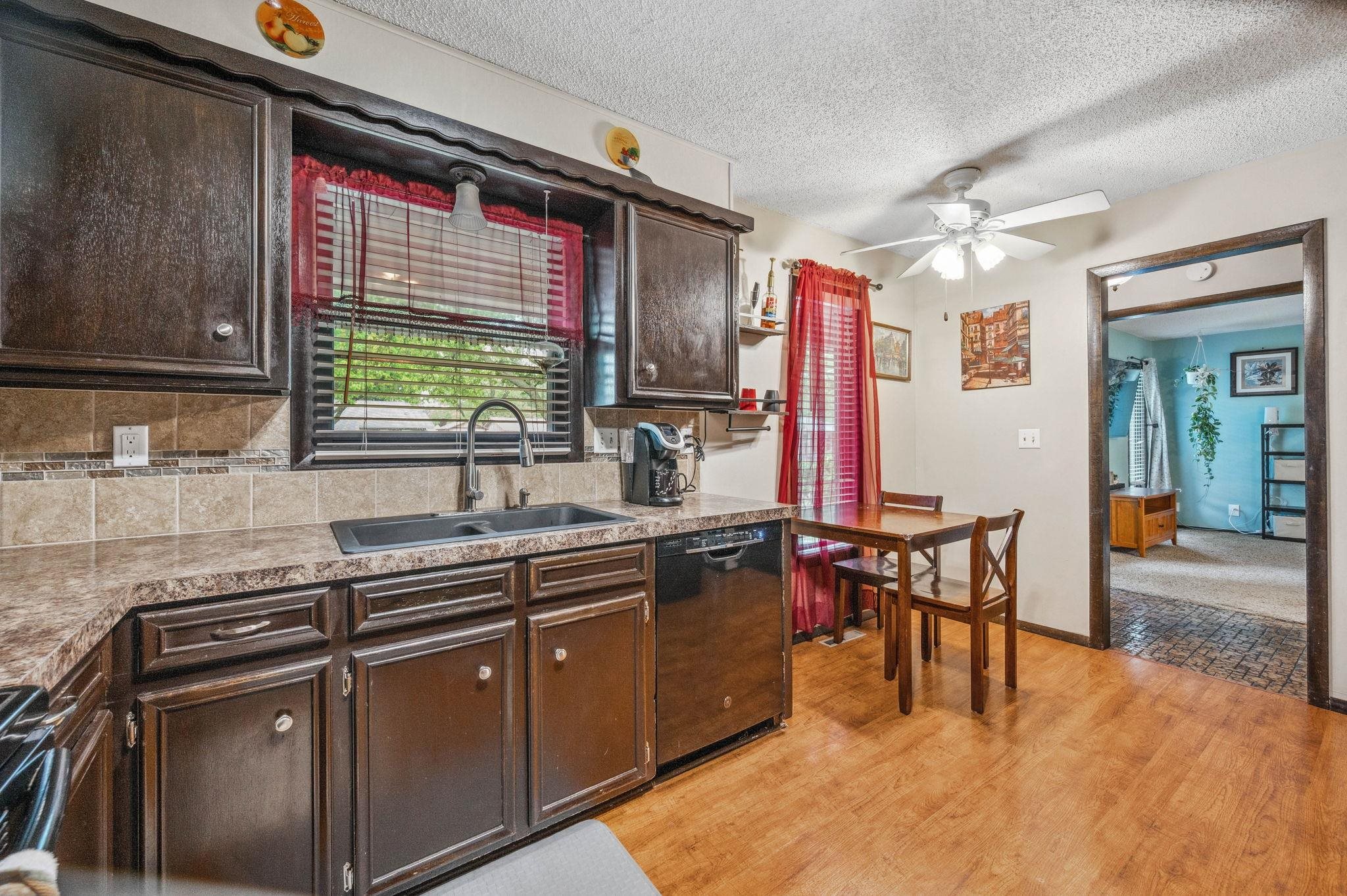 1219 N Sunset Dr, Wichita, Virginia image 11