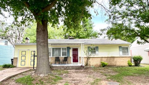 Homes For Sale - 236 Random Rd<br/> Arkansas City, KS 67005