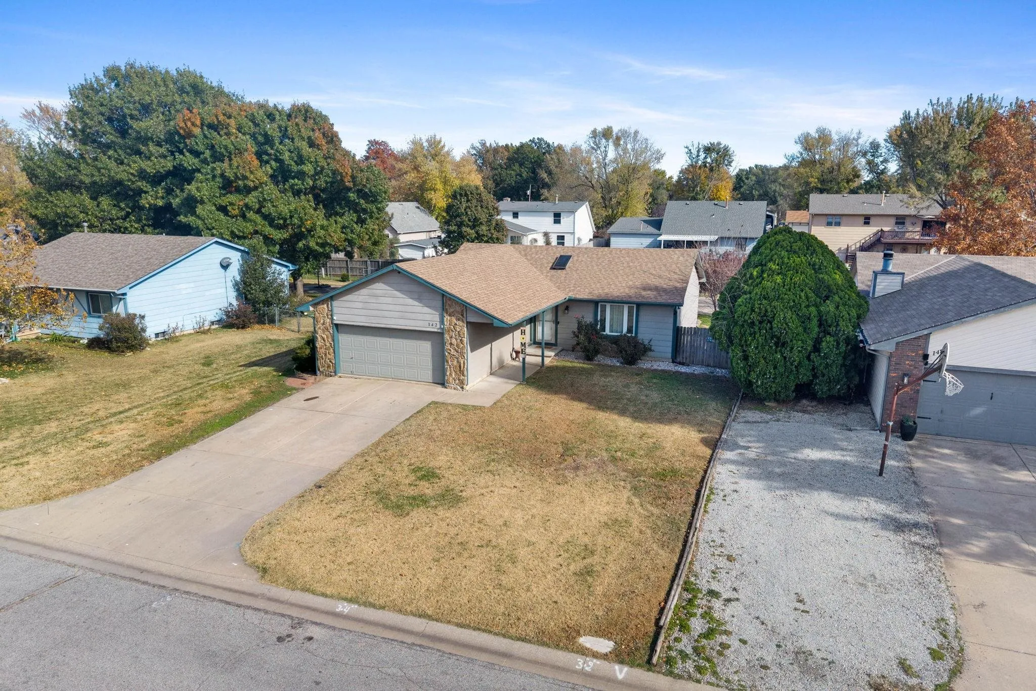 Haysville, Kansas 67060, United States, 3 Bedrooms Bedrooms, ,2 BathroomsBathrooms,Residential,Active,243282