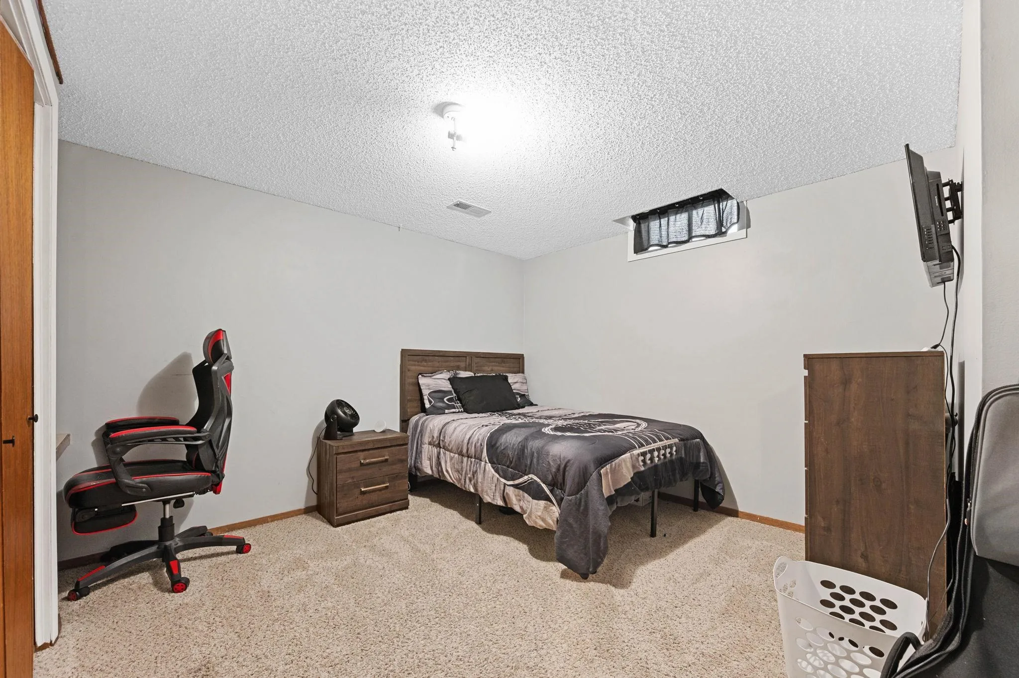 Haysville, Kansas 67060, United States, 3 Bedrooms Bedrooms, ,2 BathroomsBathrooms,Residential,Active,243282