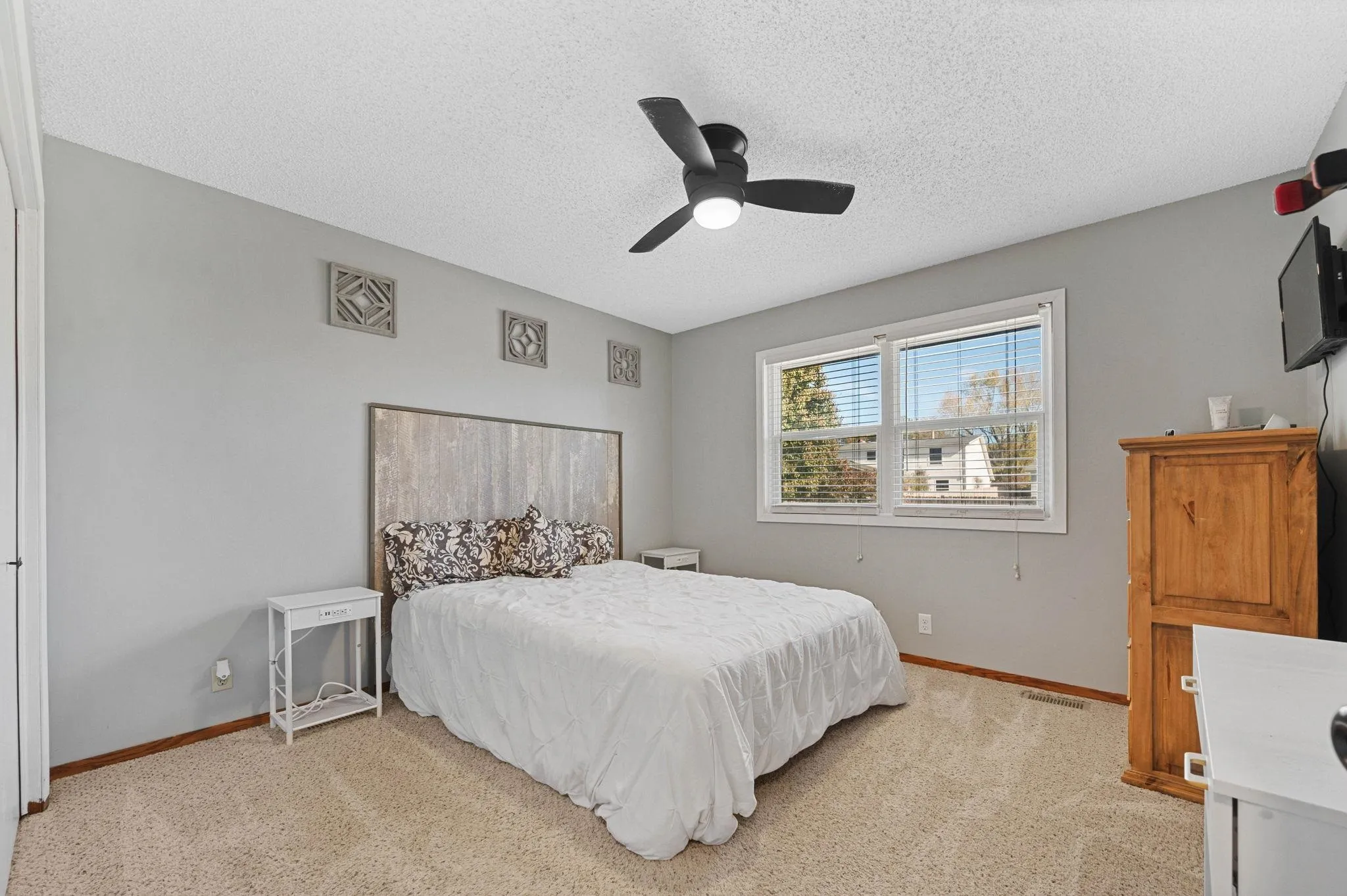 Haysville, Kansas 67060, United States, 3 Bedrooms Bedrooms, ,2 BathroomsBathrooms,Residential,Active,243282