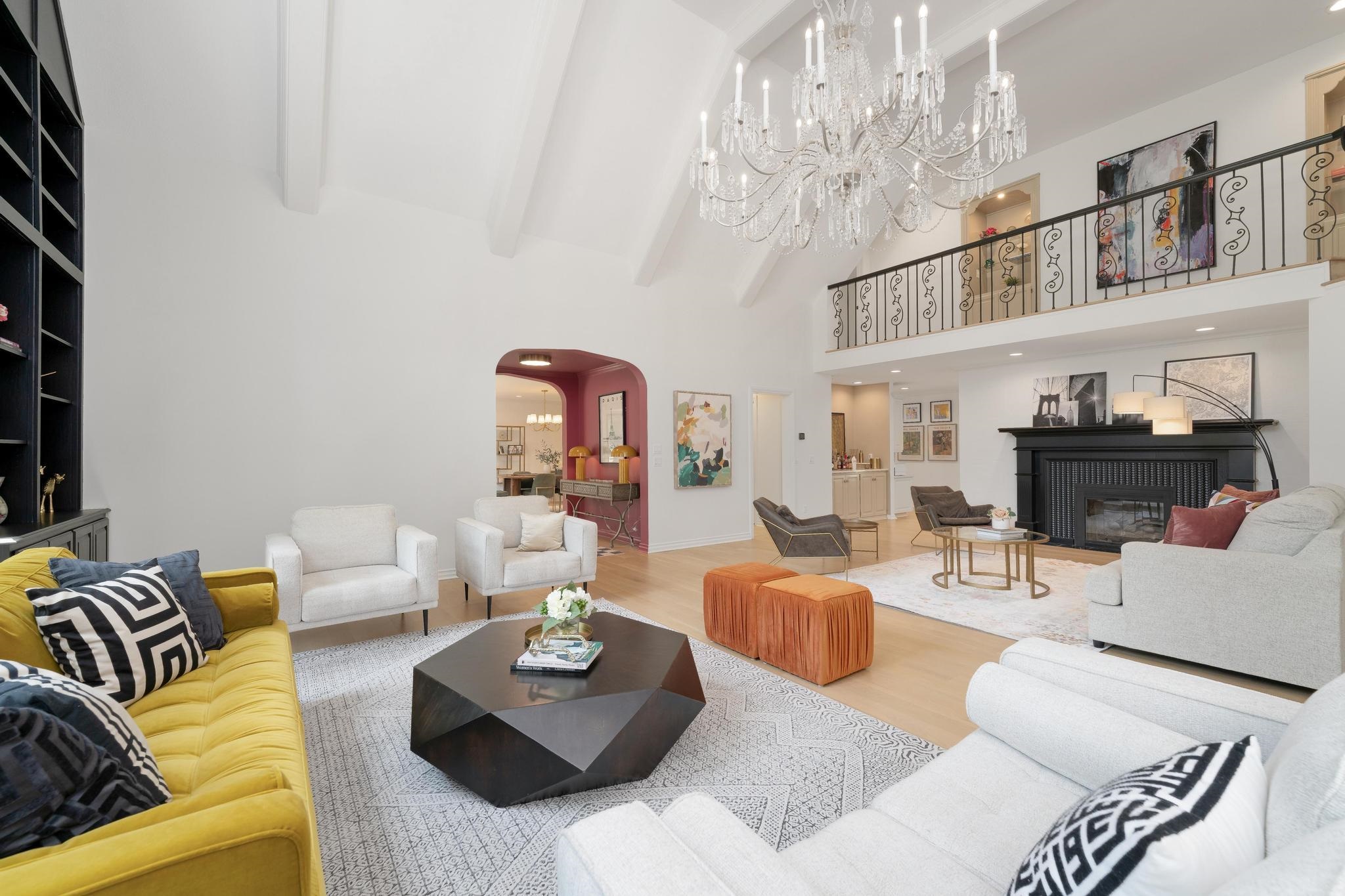 24 E Douglas Ave, Eastborough, Virginia image 3