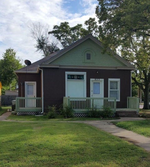 Multifamily For Sale - 821-823 W Ash St<br/> Salina, KS 67401