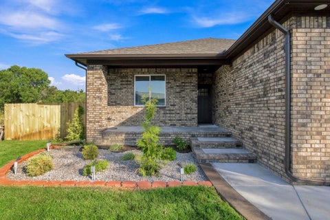 Homes For Sale - 5021 S Osage Cir<br/> Wichita, KS 67217