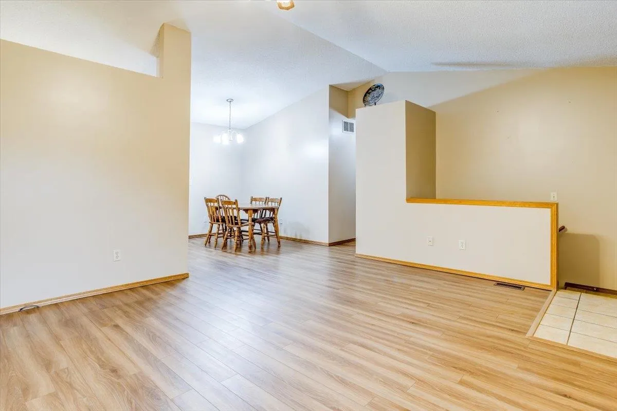 Derby, Kansas 67037, United States, 3 Bedrooms Bedrooms, ,3 BathroomsBathrooms,Residential,Pending,35857