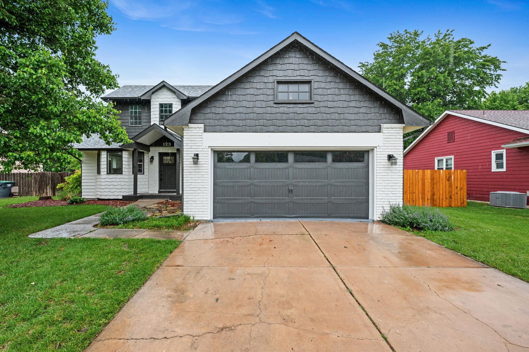 123 N Parkridge St, Wichita, Virginia image 1