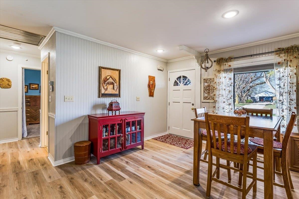 Cheney, Kansas 67025, United States, 2 Bedrooms Bedrooms, ,2 BathroomsBathrooms,Residential,Pending,62732