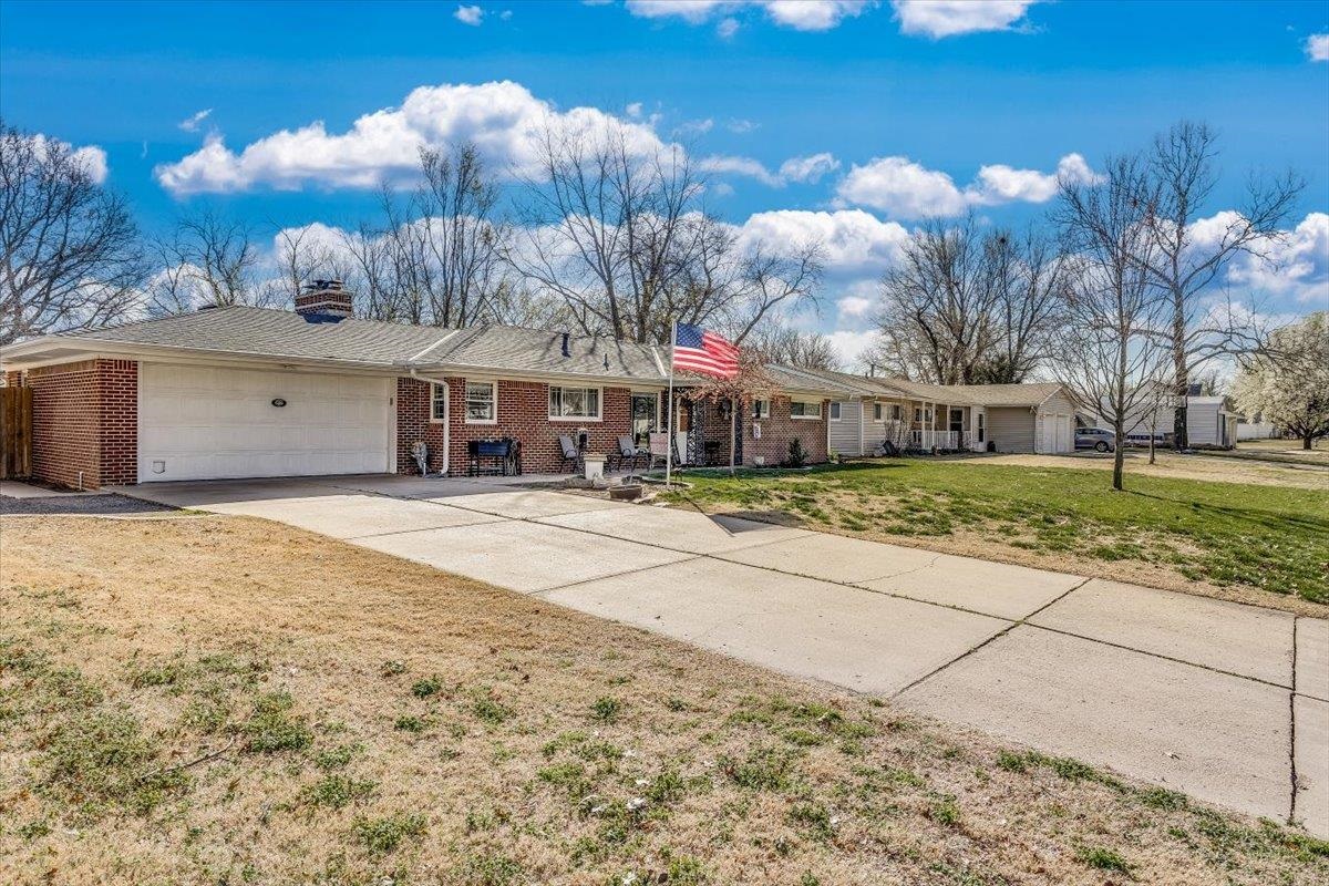 Cheney, Kansas 67025, United States, 2 Bedrooms Bedrooms, ,2 BathroomsBathrooms,Residential,Pending,62732