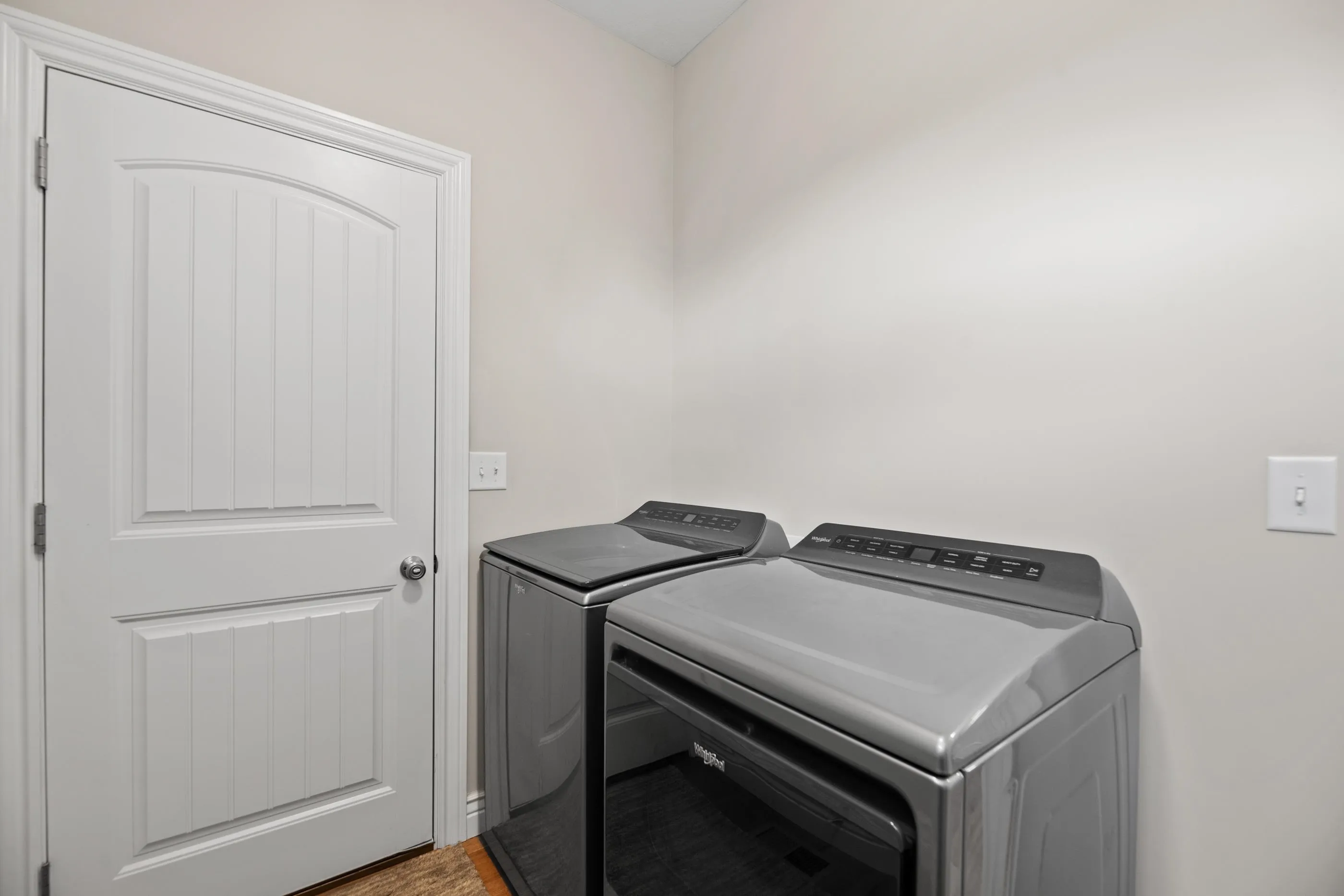 Wichita, Kansas 67215, United States, 4 Bedrooms Bedrooms, ,3 BathroomsBathrooms,Residential,Active,226864