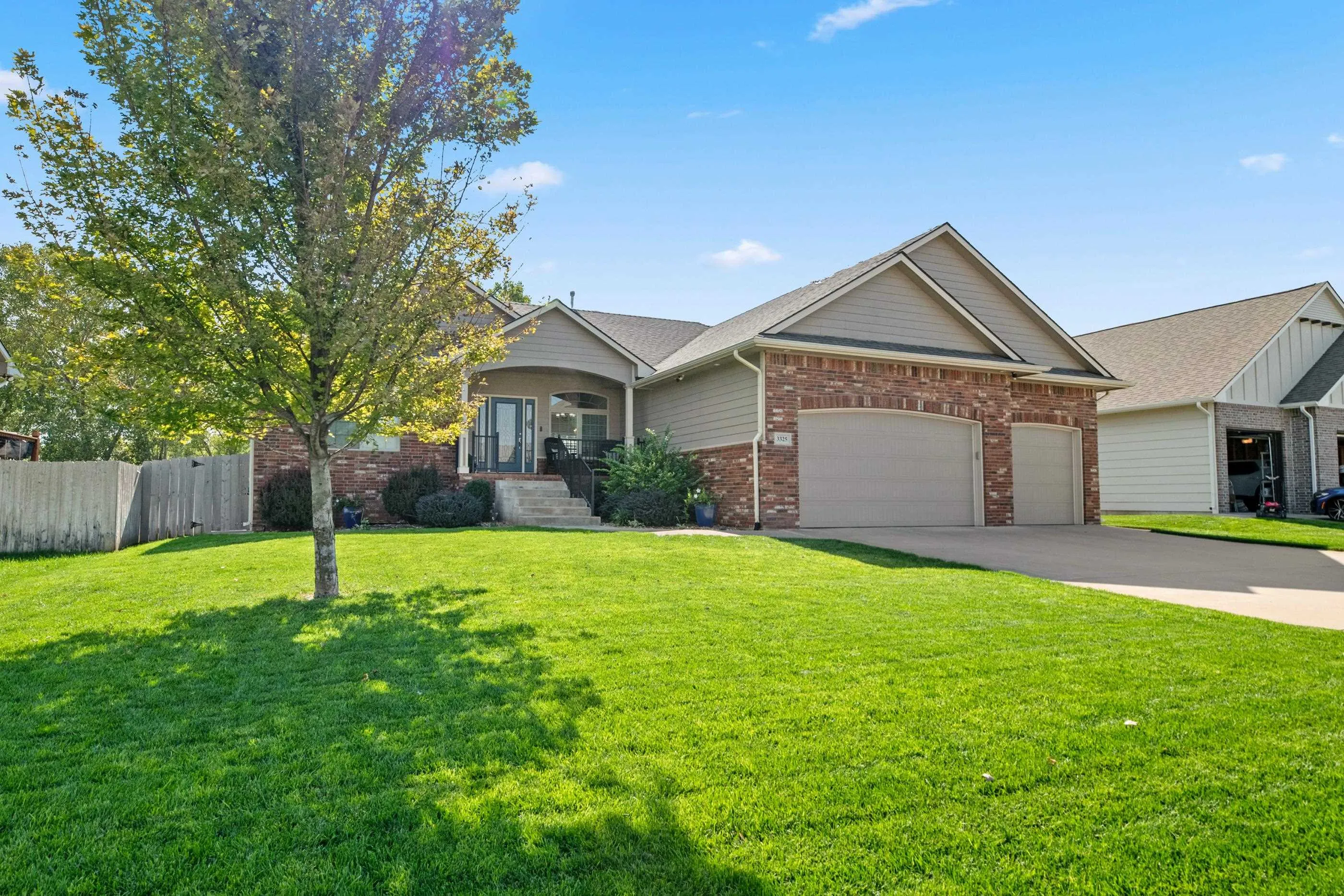 Wichita, Kansas 67215, United States, 4 Bedrooms Bedrooms, ,3 BathroomsBathrooms,Residential,Active,226864