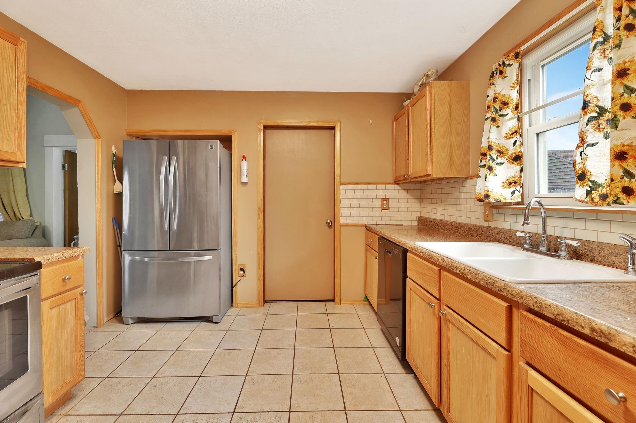 427 E Mulvane St, Mulvane, Kansas image 14