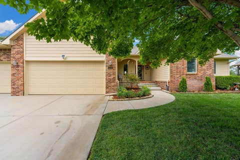 Homes For Sale - 143 S Putter Dr<br/> Butler County, Andover, KS 67002