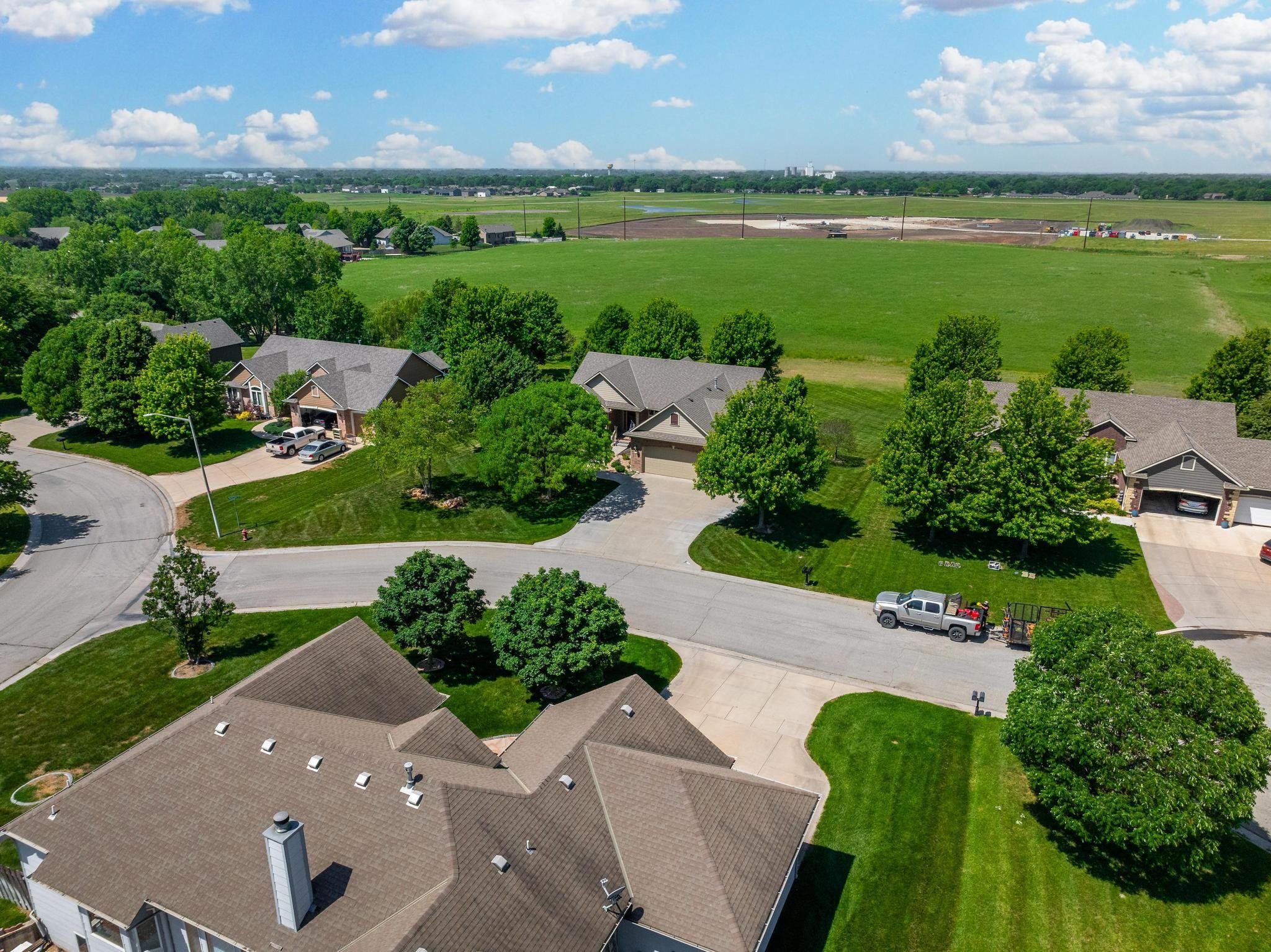 403 N Bailey Mae Ct, Valley Center, Kansas image 9