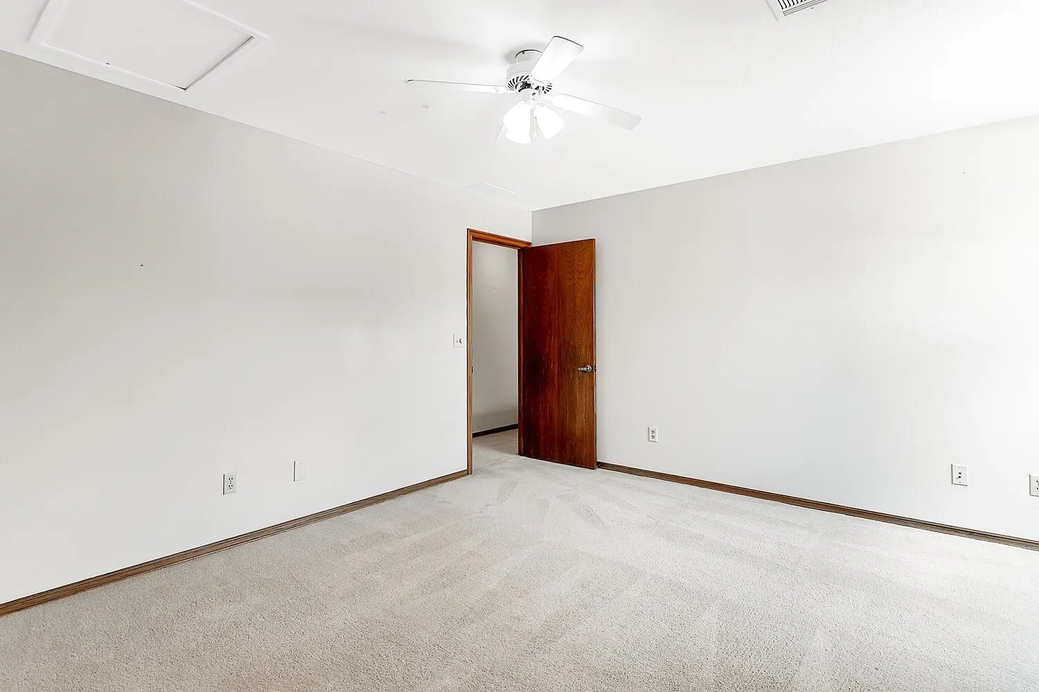 Wichita, Kansas 67226, United States, 3 Bedrooms Bedrooms, ,3 BathroomsBathrooms,Residential,Active,179189