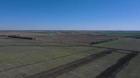 E 30th Ave N, Wellington, KS MLS: 652526