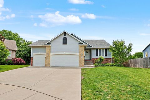 Homes For Sale - 605 W Point Cir<br/> Butler County, Andover, KS 67002