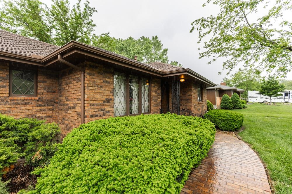 2230 Country Hills Rd, Salina, Kansas image 4
