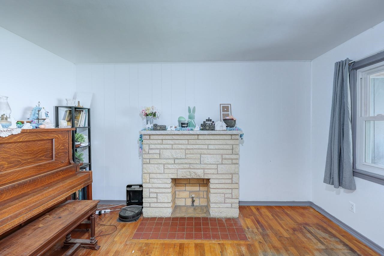 1105 N 4th St, Arkansas City, Kansas image 4