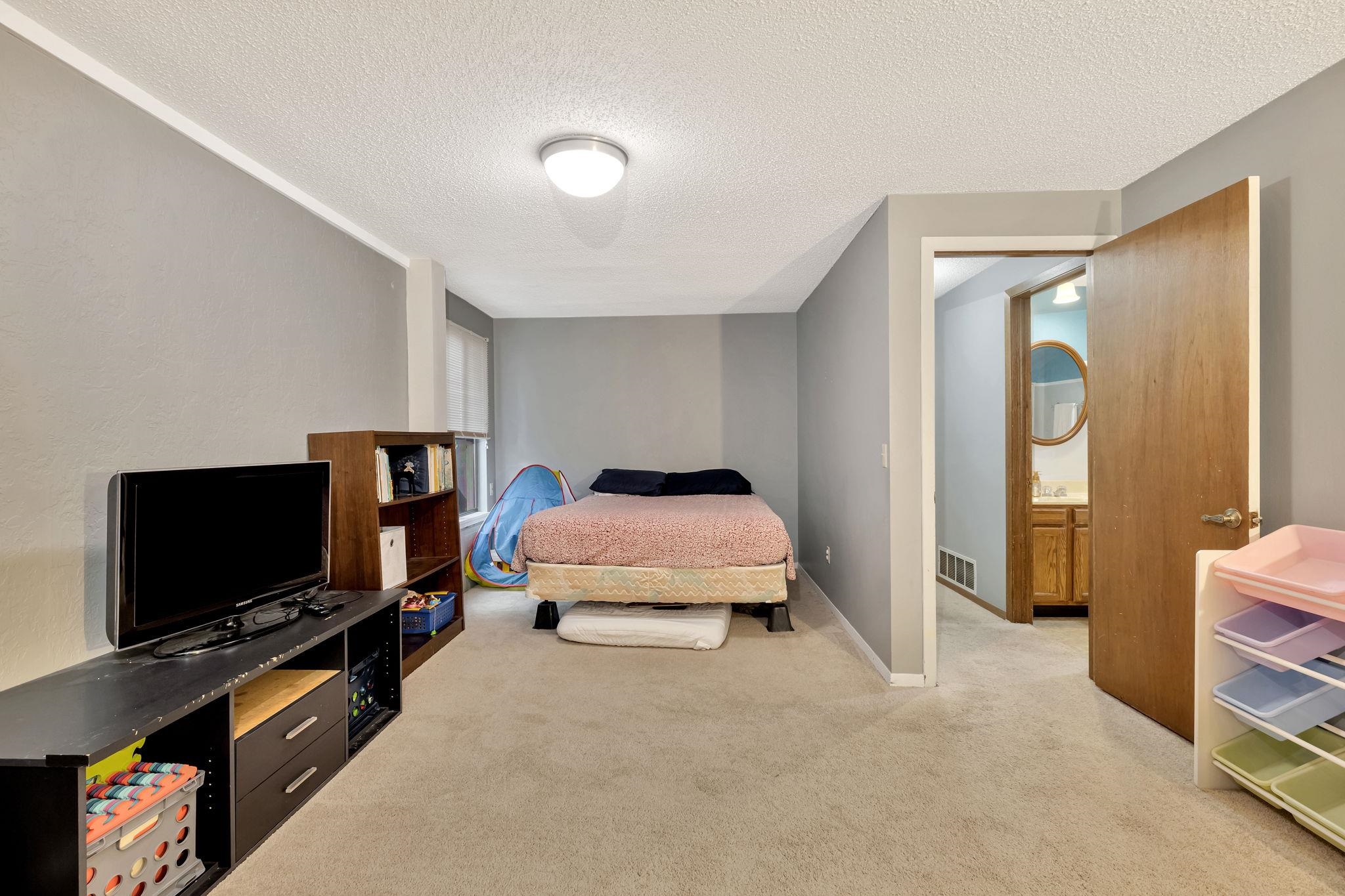 603 N Cardington St, Wichita, Kansas image 25