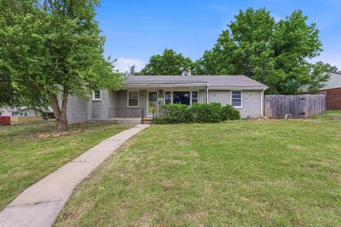 Homes For Sale - 3604 E Skinner<br/> Wichita, KS 67218