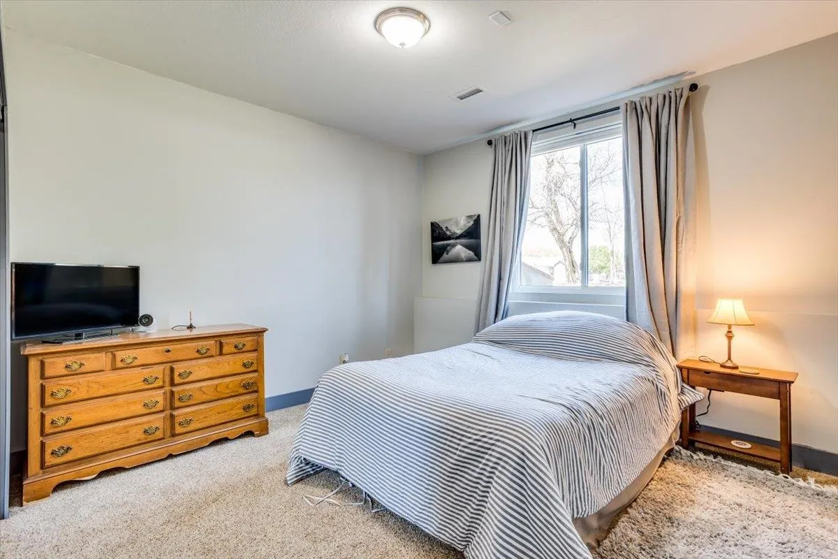 Goddard, Kansas 67052, United States, 5 Bedrooms Bedrooms, ,3 BathroomsBathrooms,Residential,Active,106350