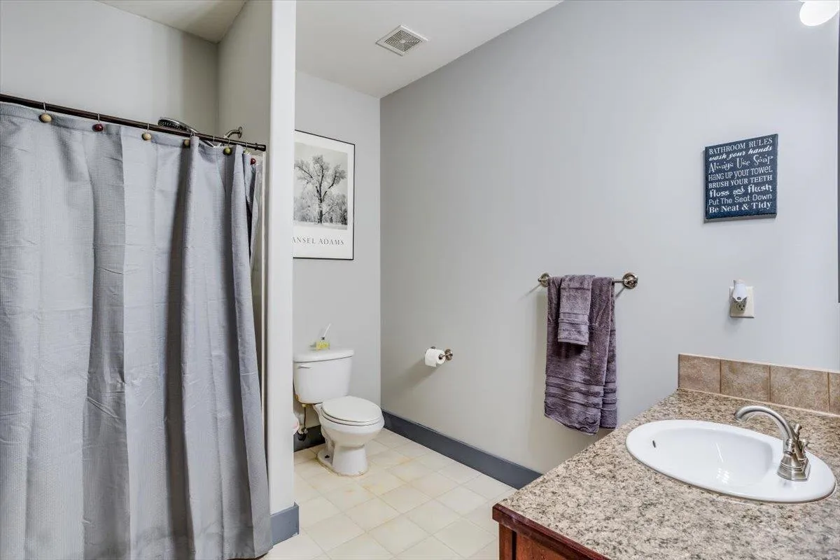 Goddard, Kansas 67052, United States, 5 Bedrooms Bedrooms, ,3 BathroomsBathrooms,Residential,Active,106350