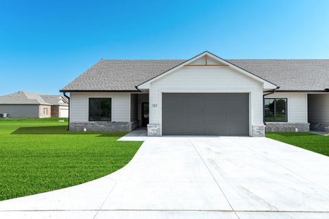 Apartment For Sale - 123 N Sheridan Ave<br/> Valley Center, KS 67147