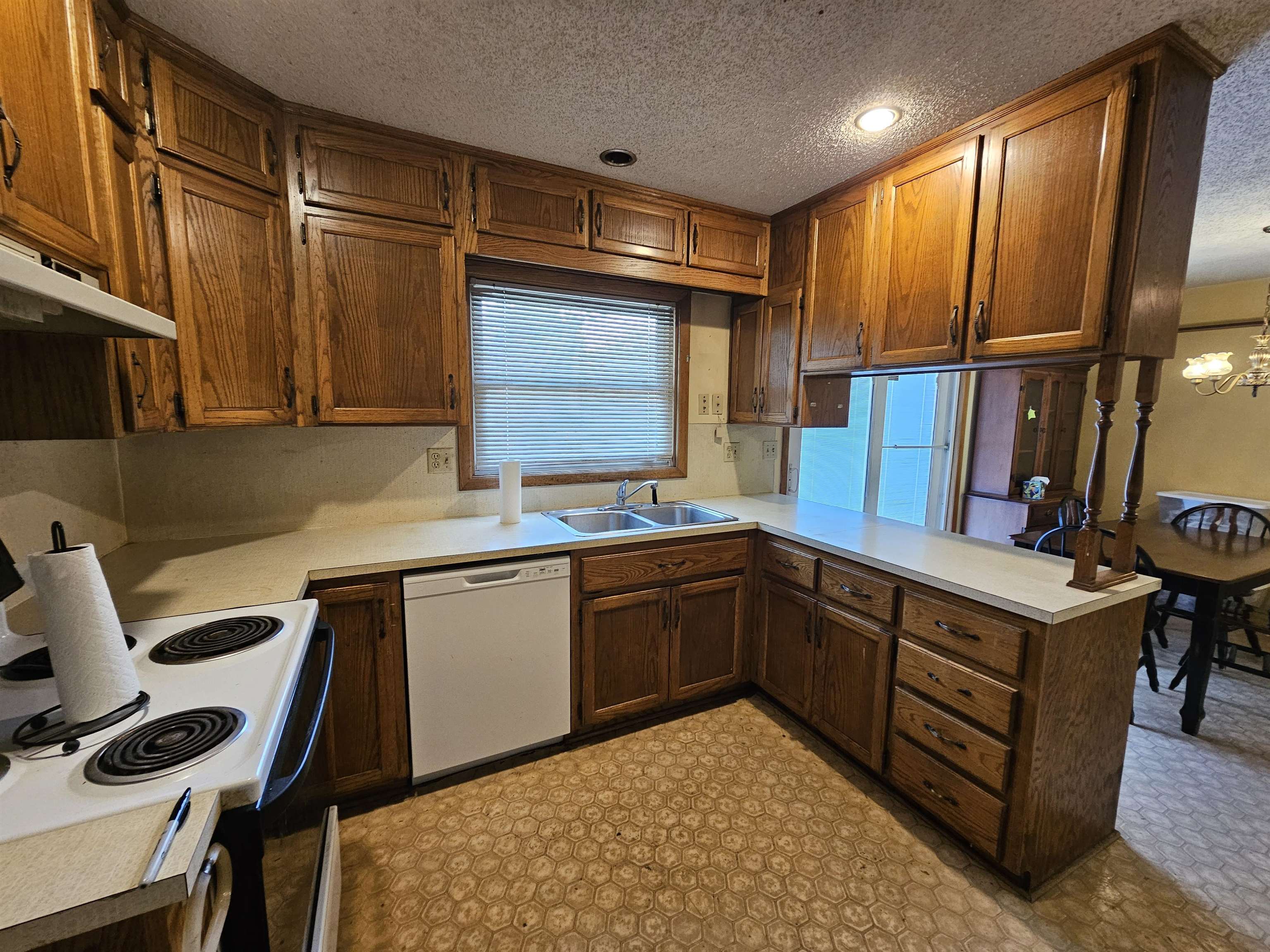 1046 N Acadia Ave, Wichita, Kansas image 5