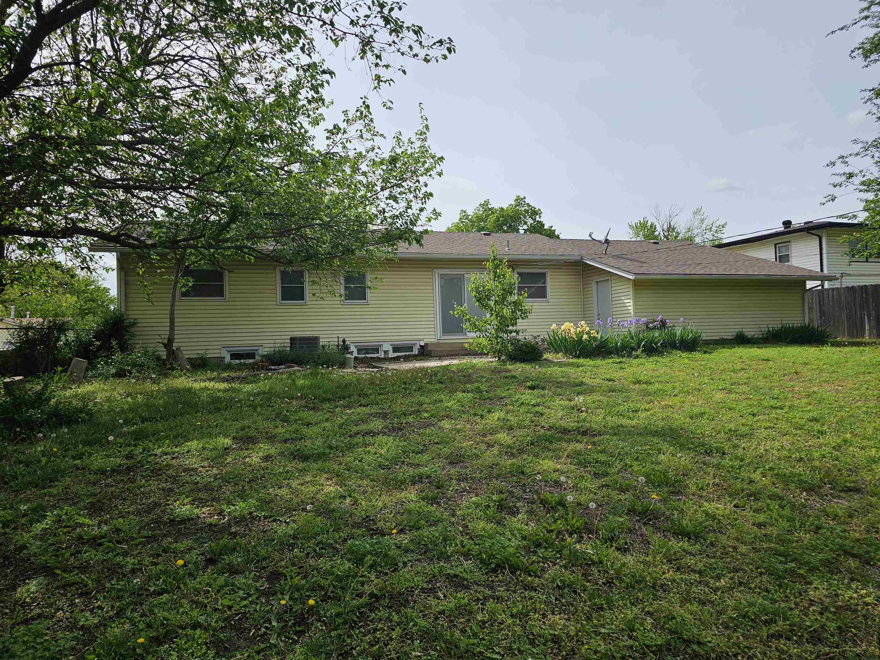 1046 N Acadia Ave, Wichita, Kansas image 17