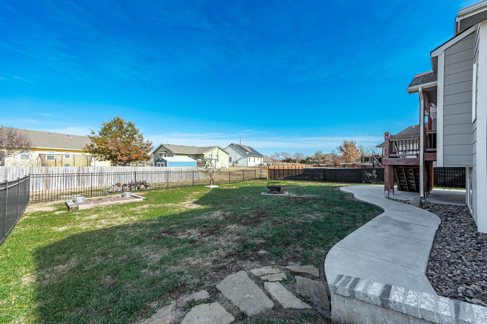 624 N Redbud Ct, Valley Center, Kansas image 30