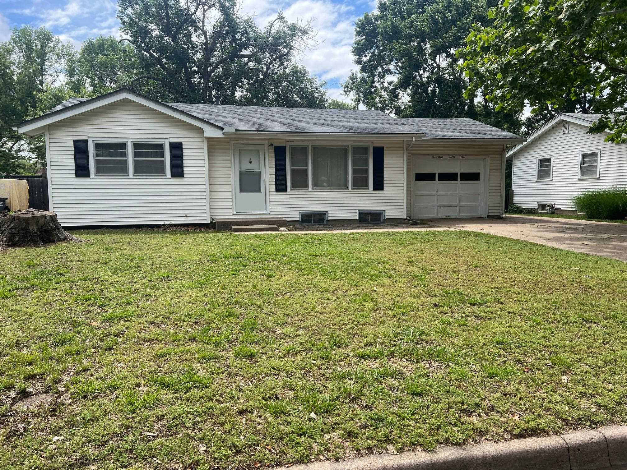 1721 N Gow St, Wichita, Kansas image 1