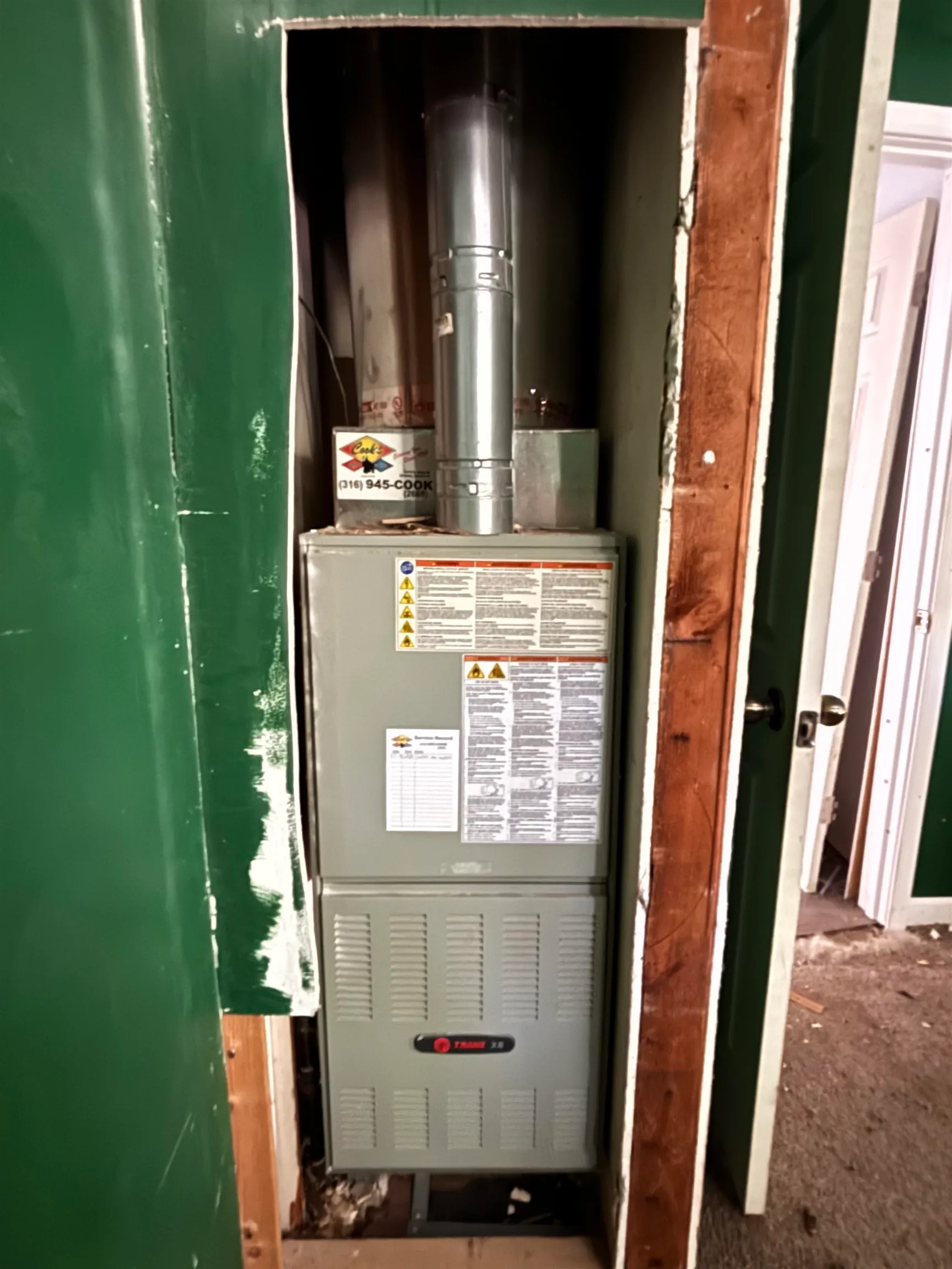 Wichita, Kansas 67213, United States, 4 Bedrooms Bedrooms, ,1 BathroomBathrooms,Residential,Pending,137295