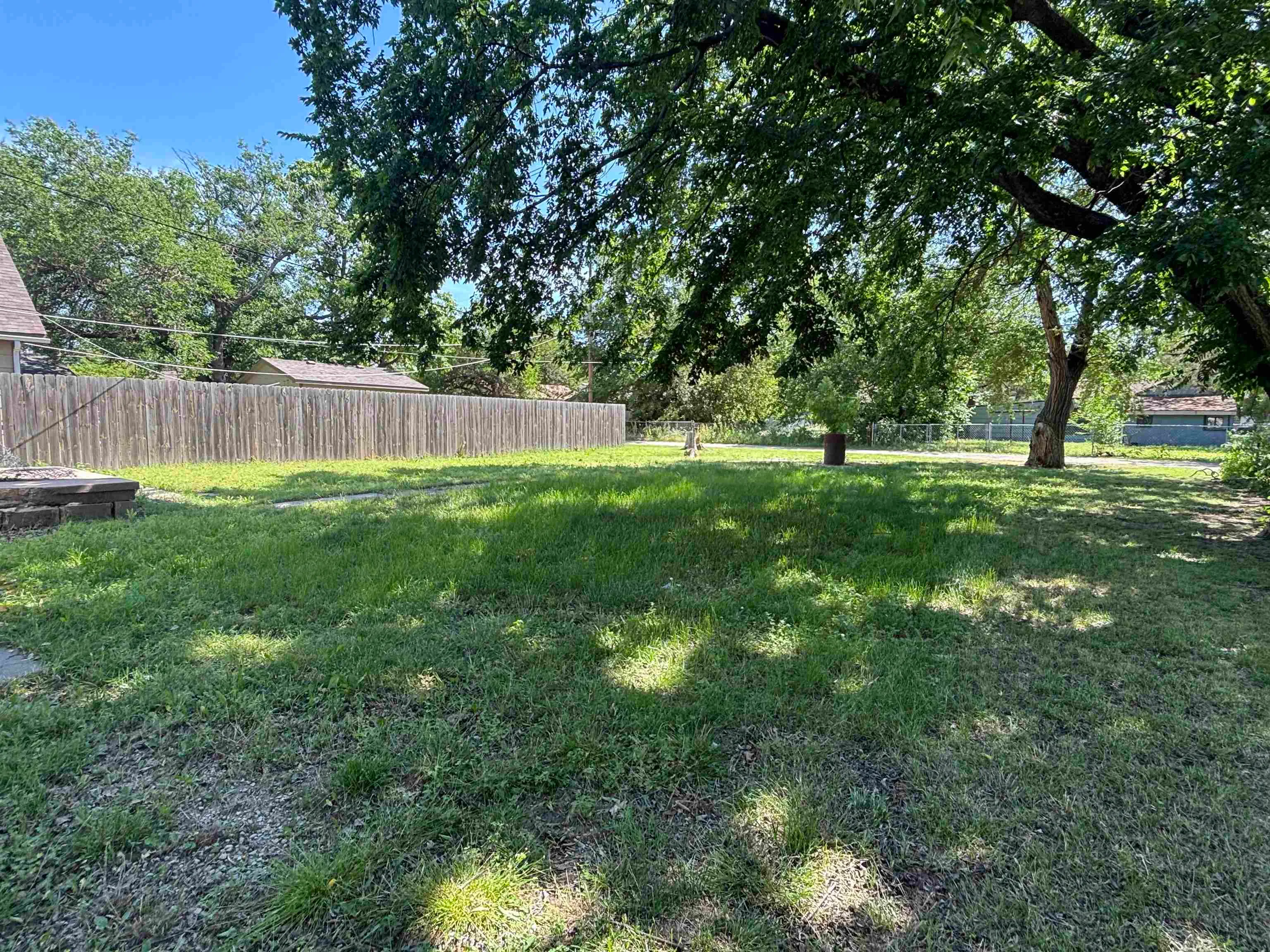 Wichita, Kansas 67213, United States, 4 Bedrooms Bedrooms, ,1 BathroomBathrooms,Residential,Pending,137295