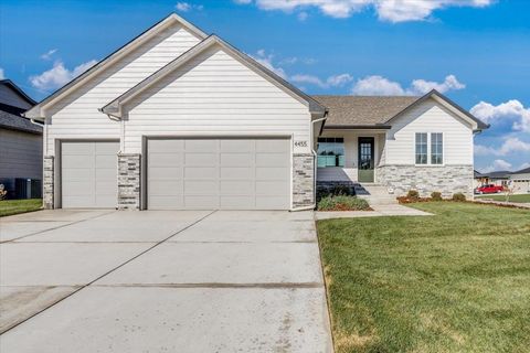 Homes For Sale - 4455 N Grey Meadows St<br/> Maize, KS 67101