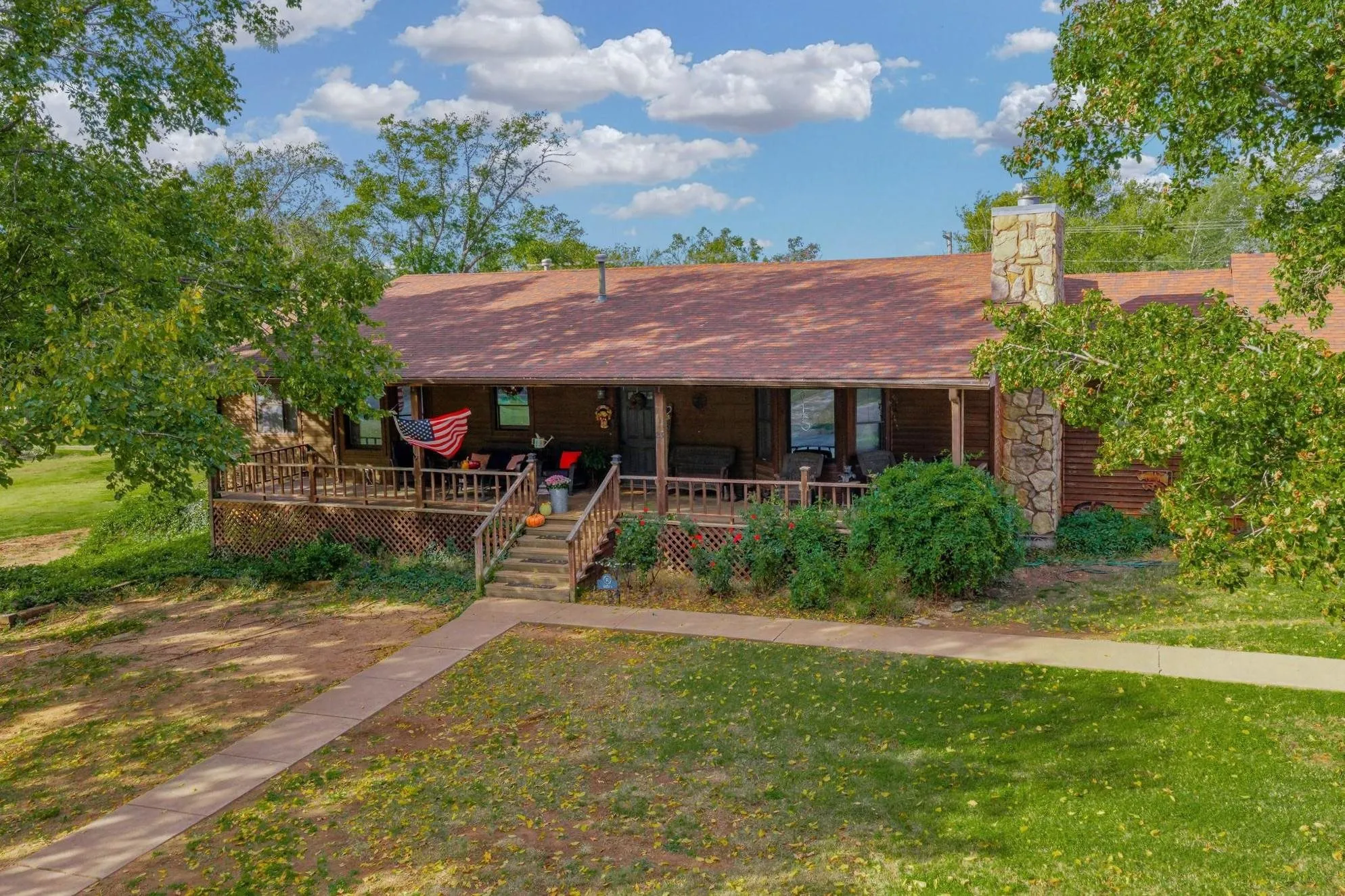 Caldwell, Kansas 67022, United States, 5 Bedrooms Bedrooms, ,3 BathroomsBathrooms,Residential,Active,239391