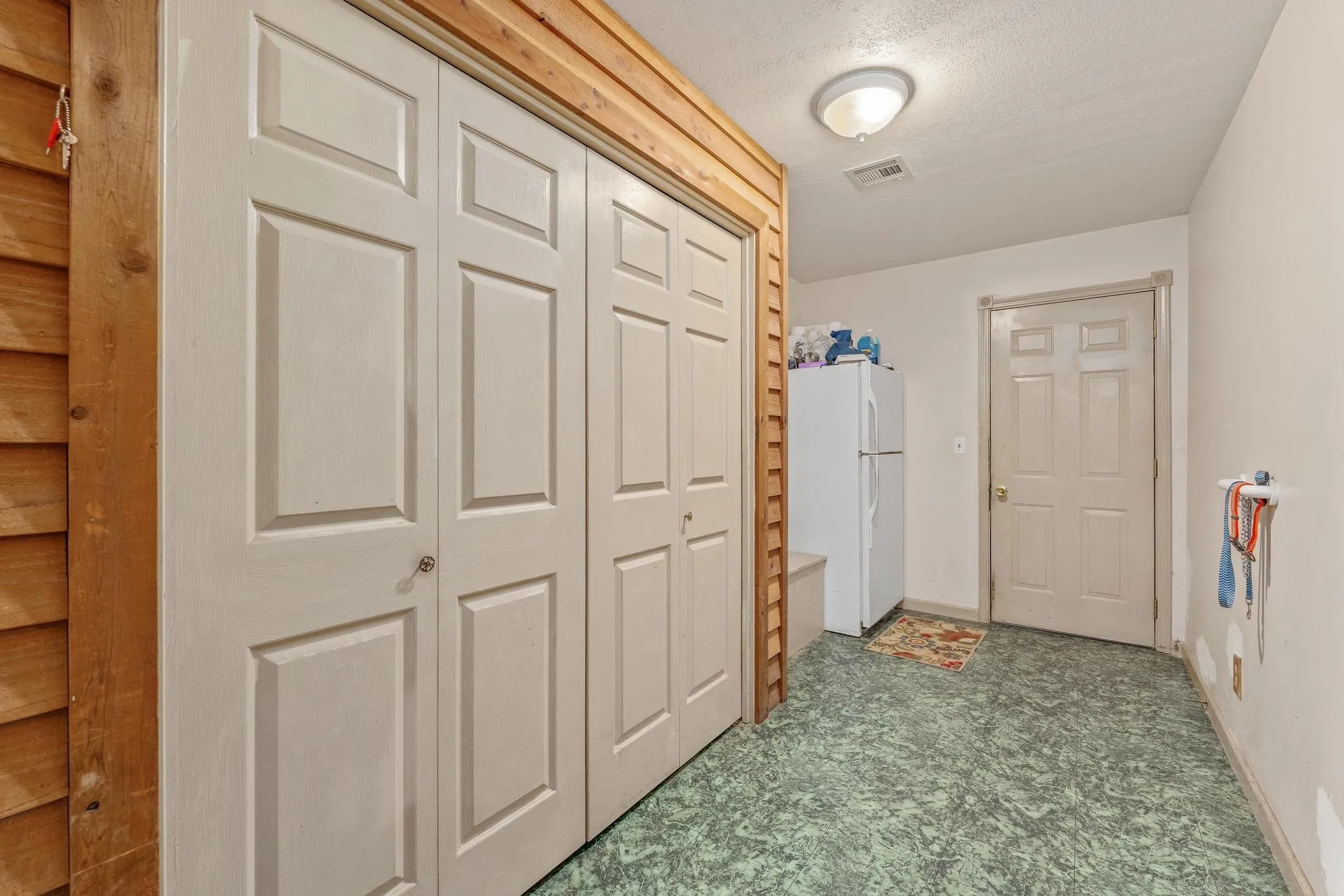 Caldwell, Kansas 67022, United States, 5 Bedrooms Bedrooms, ,3 BathroomsBathrooms,Residential,Active,239391