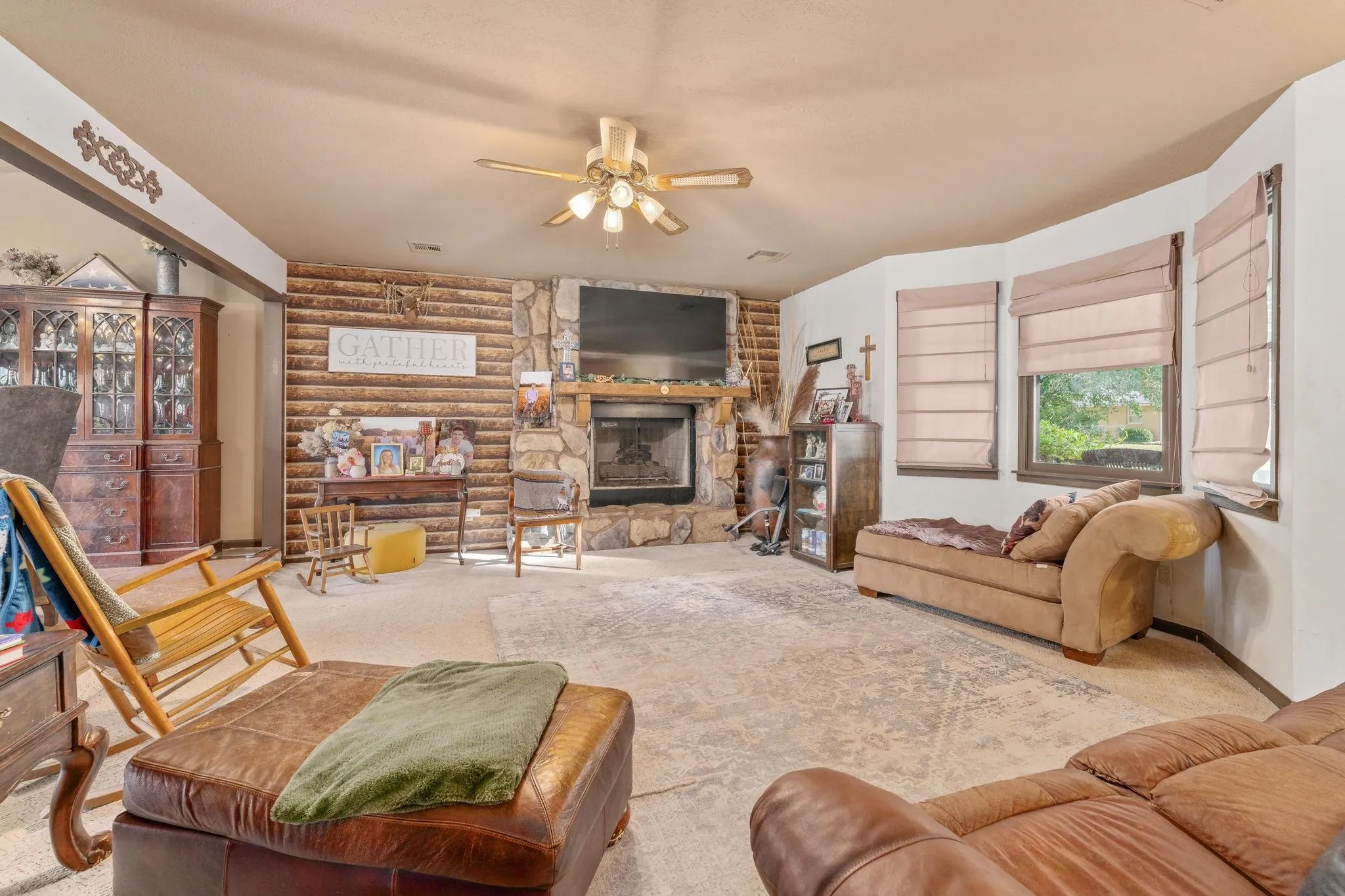 Caldwell, Kansas 67022, United States, 5 Bedrooms Bedrooms, ,3 BathroomsBathrooms,Residential,Active,239391