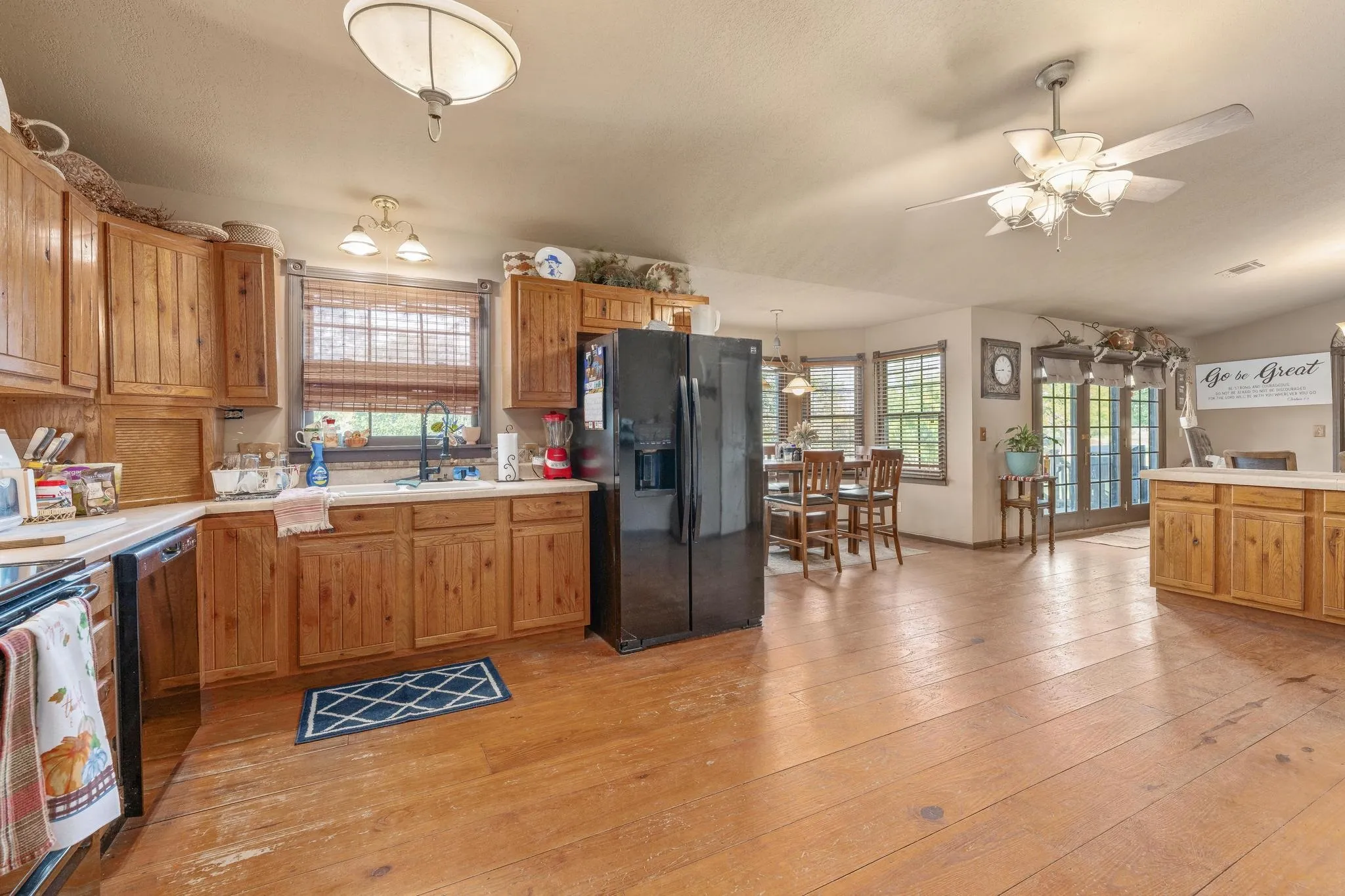 Caldwell, Kansas 67022, United States, 5 Bedrooms Bedrooms, ,3 BathroomsBathrooms,Residential,Active,239391