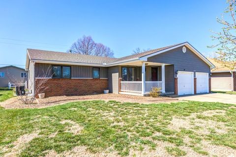 Homes For Sale - 2342 Shalimar Dr<br/> Salina, KS 67401