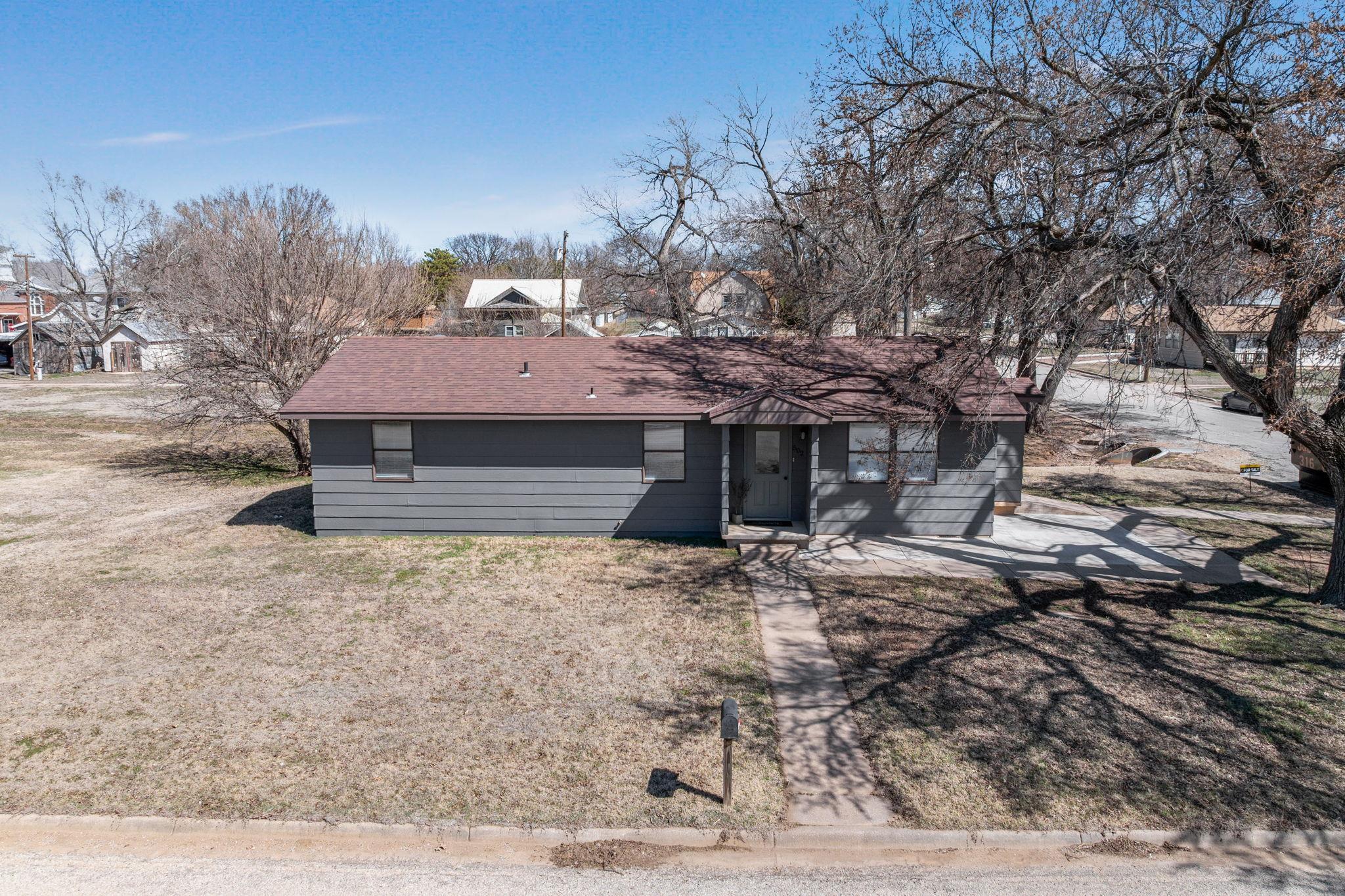 502 N Harper St, Attica, Kansas image 1
